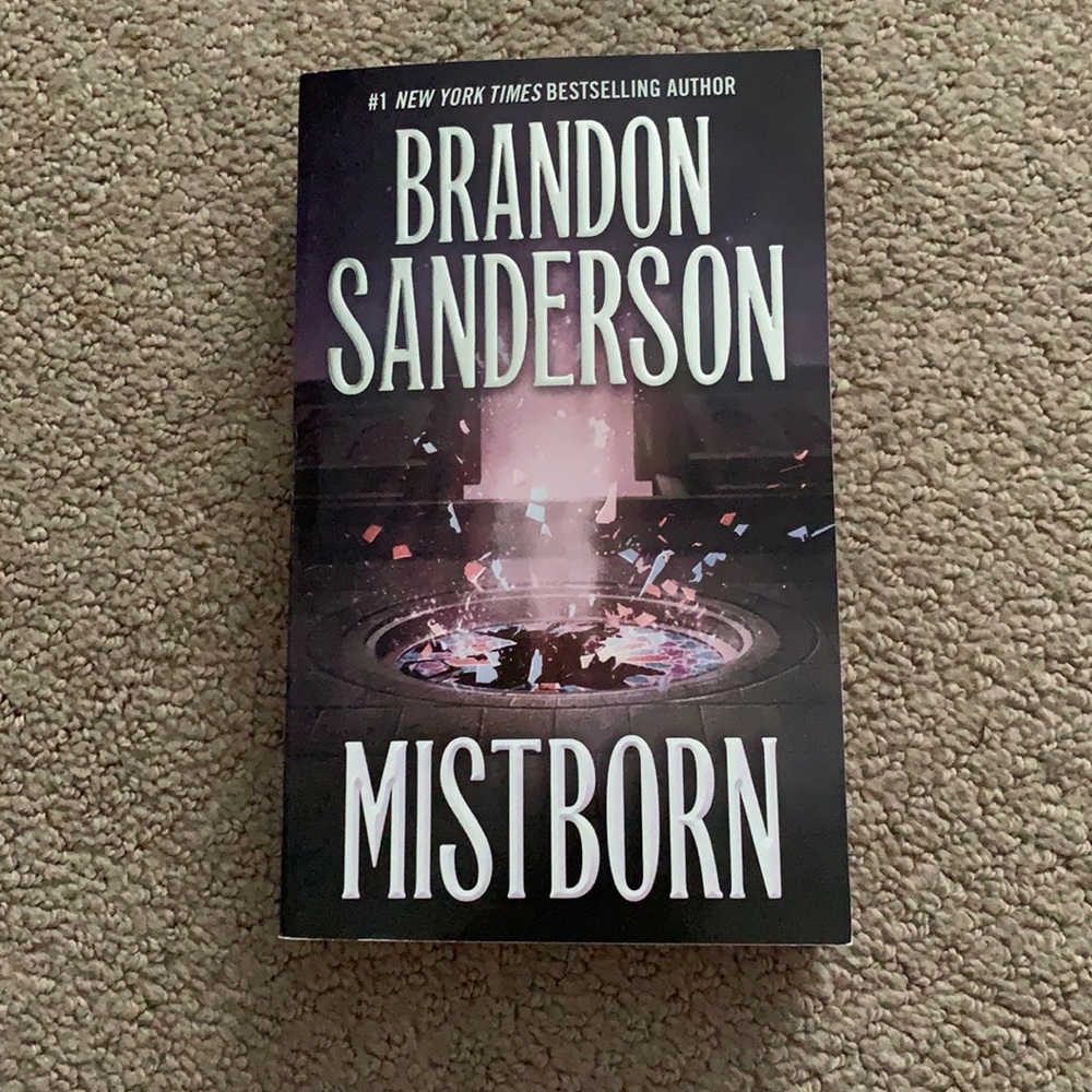 💫 2 for $10 💫 Mistborn by Brandon Sanderson